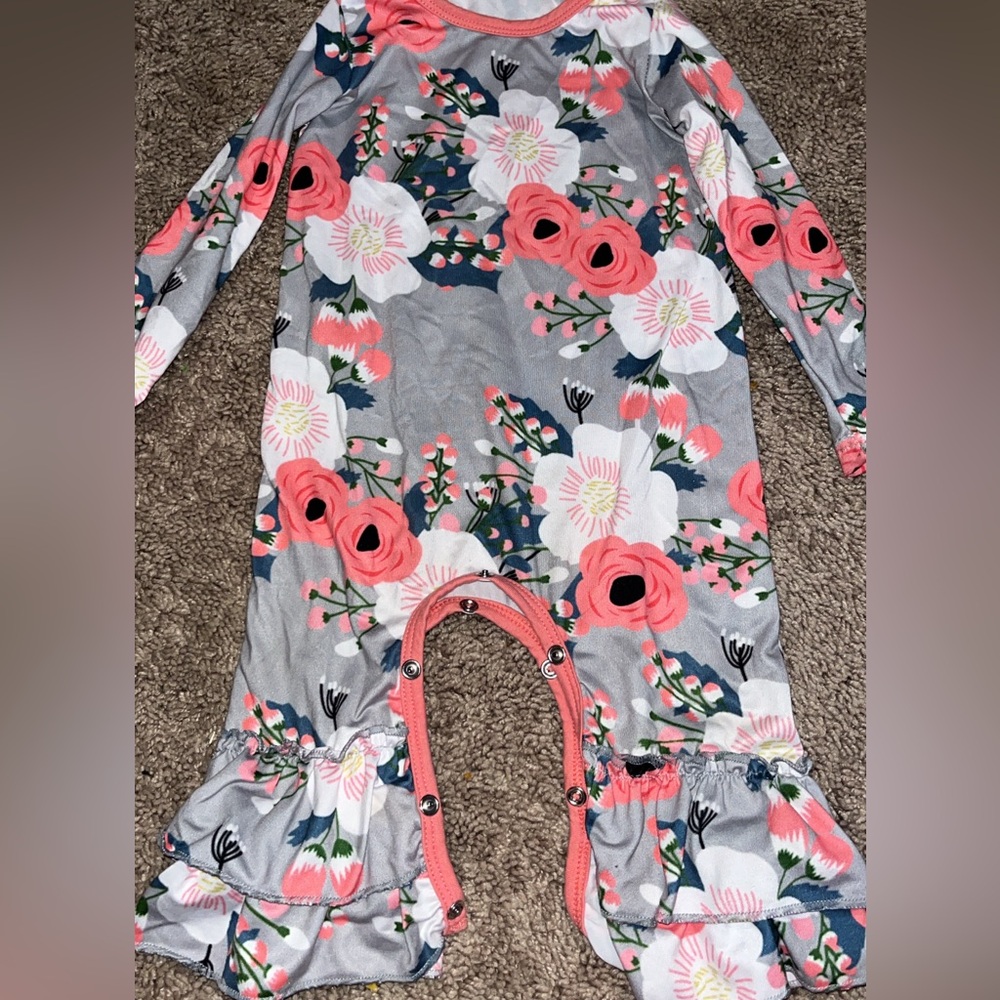 Long sleeve/pant ruffle romper